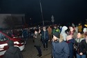 OSP Szynkielów ma nowy wóz strażacki. Witano go racami i fajerwerkami